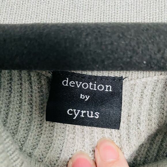 Devotion by Cyrus Mock Neck Sweater Gray XL - Picture 3 of 8